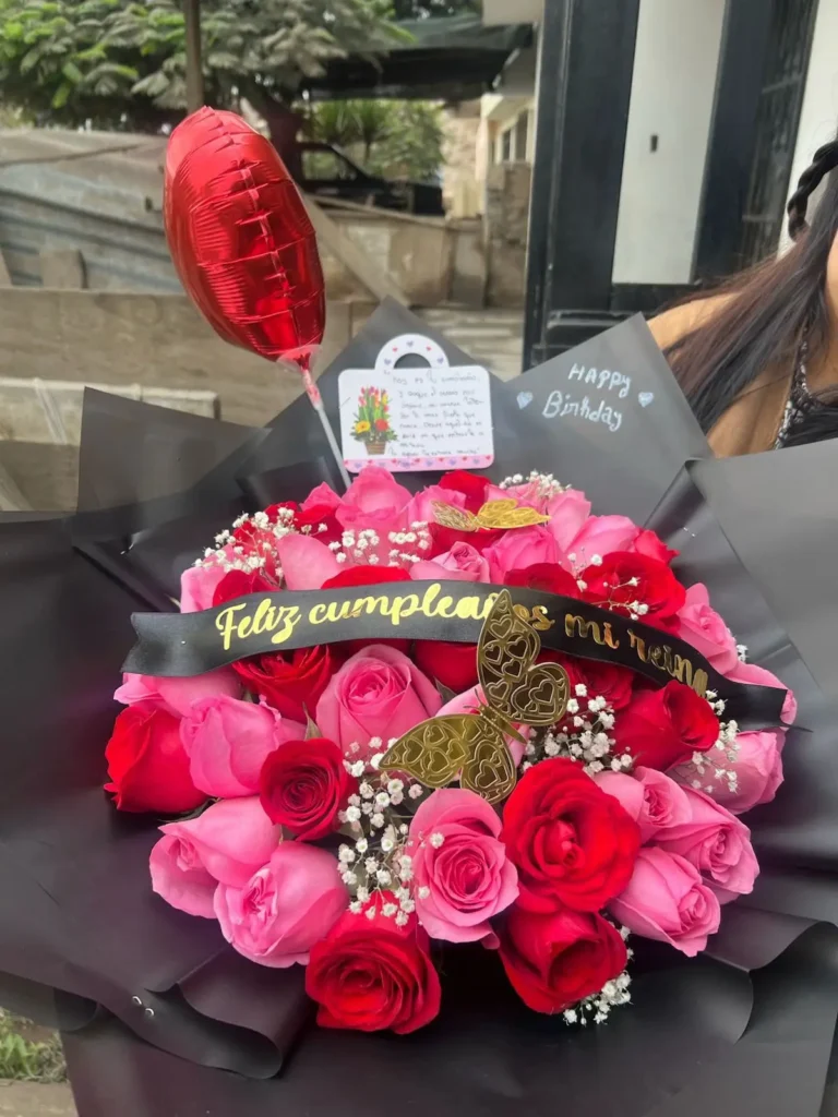 ramo de 50 rosas para cumpleaños