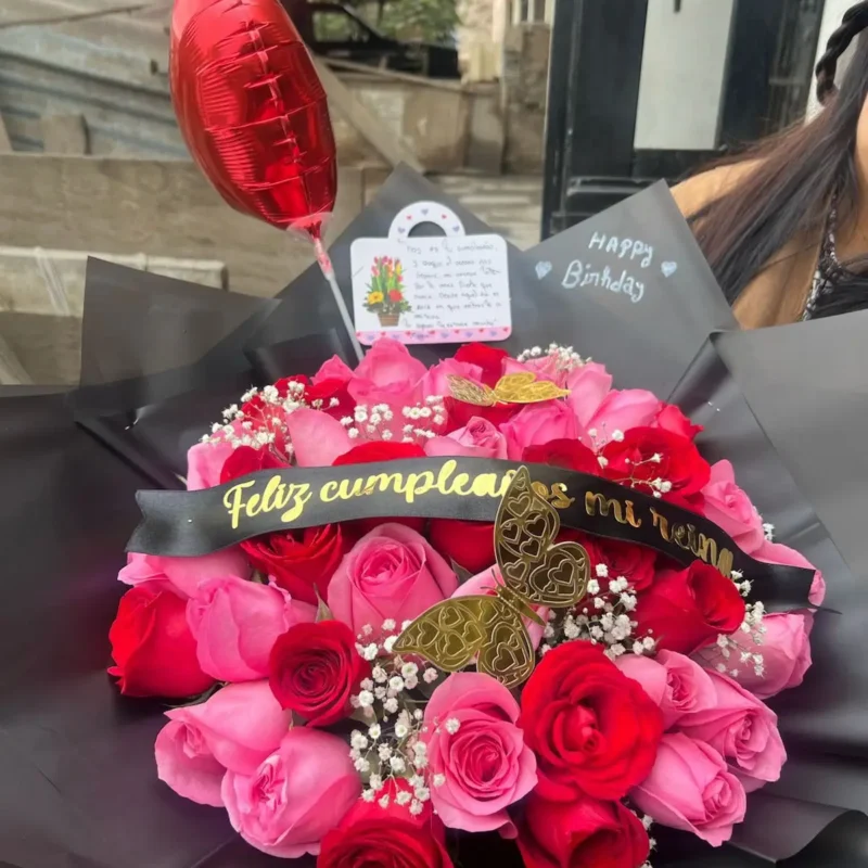 ramo de 50 rosas para cumpleaños